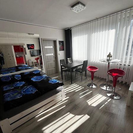 Monfas Apartment Barrandov Прага Экстерьер фото